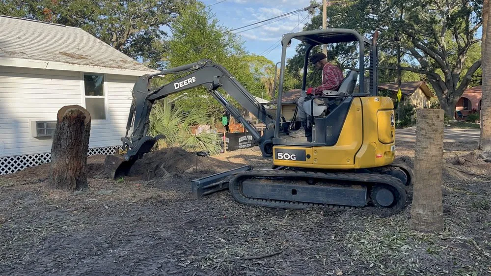 Local yard maintenance in Saint Petersburg, FL by Garrett's Lawn Care & Tree