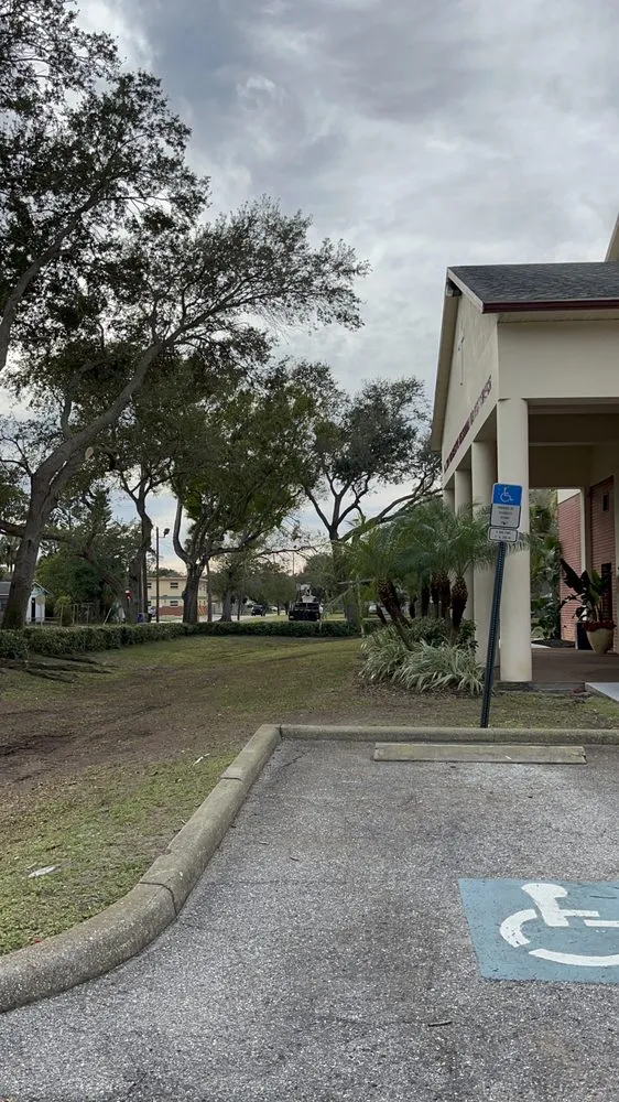 Local residential landscaping for homes in Saint Petersburg, FL by Garrett's Lawn Care & Tree