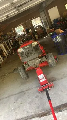 Garrett’s Lawn Care Logo