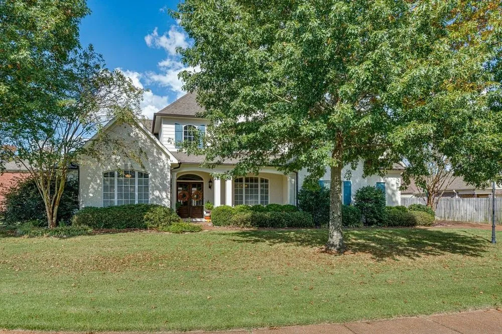 Custom landscaping services in Olive Branch, MS by Garrett's Lawn Maintenance