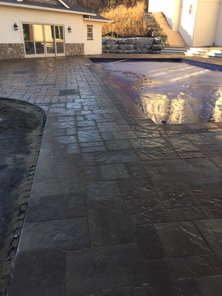 Expert garden landscaping in Baldwinsville, NY by Garrison Companies