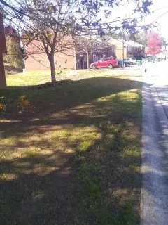 Reliable lawn mowing service experts serving Lithonia, GA - Garrisons Grasscutters