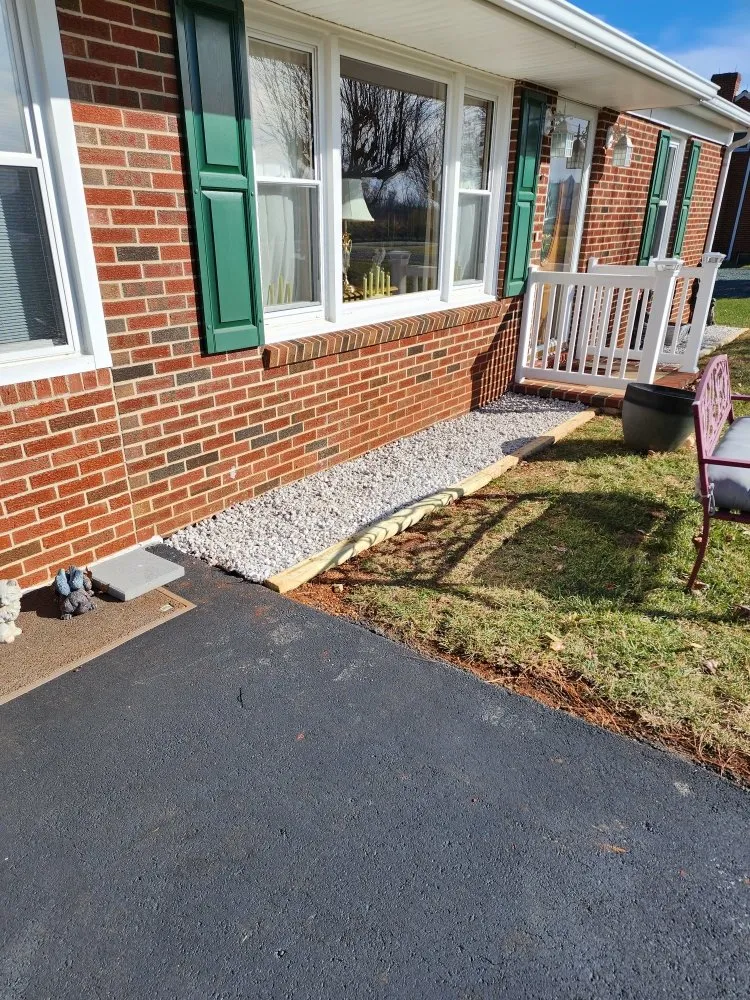 Local outdoor landscaping with custom design in Crozet, VA by Garrisons Landscaping