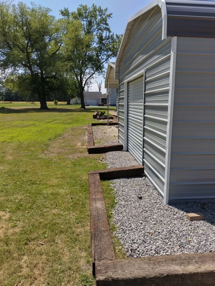 Custom garden landscaping experts serving Newton Falls, OH - Garvey's Great Cuts