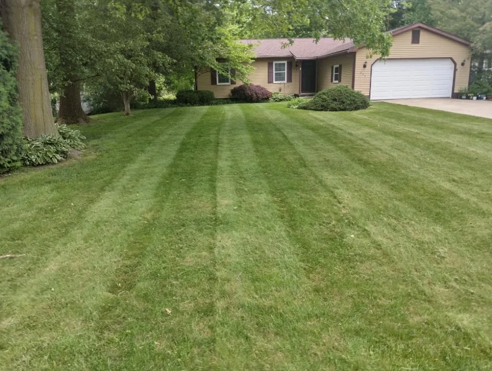 Affordable outdoor landscaping in Newton Falls, OH by Garvey's Great Cuts