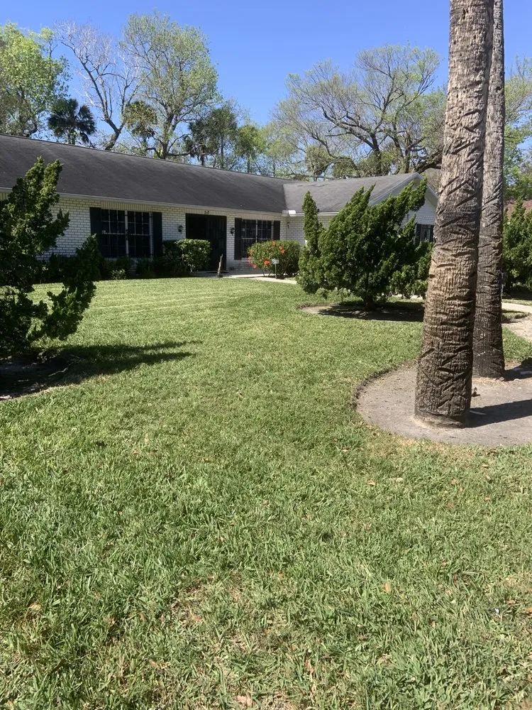 Expert landscape installation in Daytona Beach, FL by Garvin’s Lawn Service