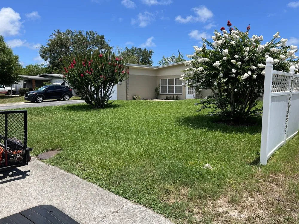 Top-rated residential landscaping in Daytona Beach, FL by Garvin’s Lawn Service