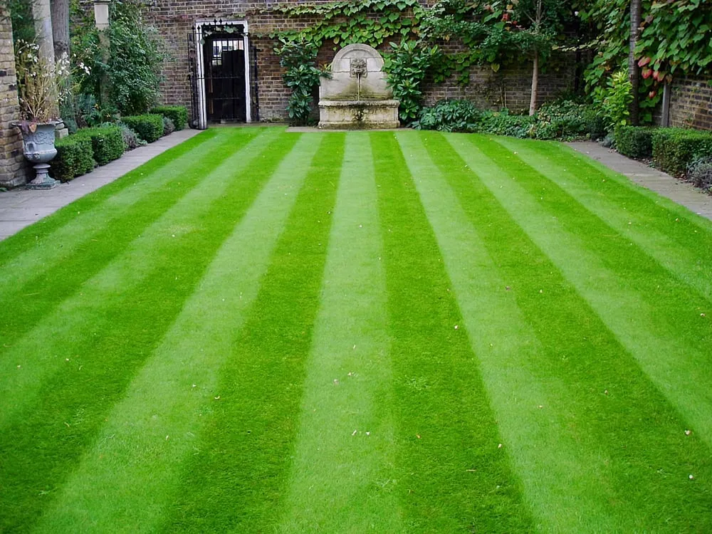 Custom residential landscaping experts serving Belle Mead, NJ - Gary W DiMeglio Landscape Services