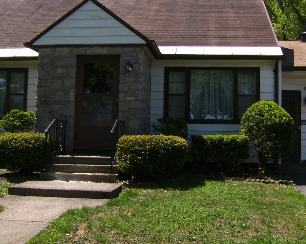 Affordable garden landscaping in Syracuse, NY - Gary's Edge