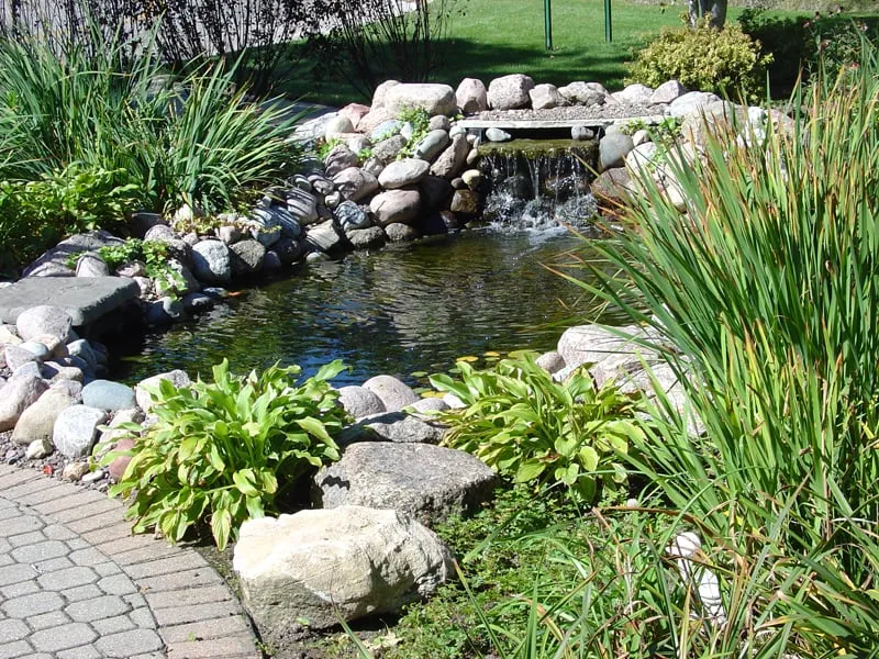 Top-rated lawn mowing service experts serving Chicago, IL - Gary's Finer Landscapes