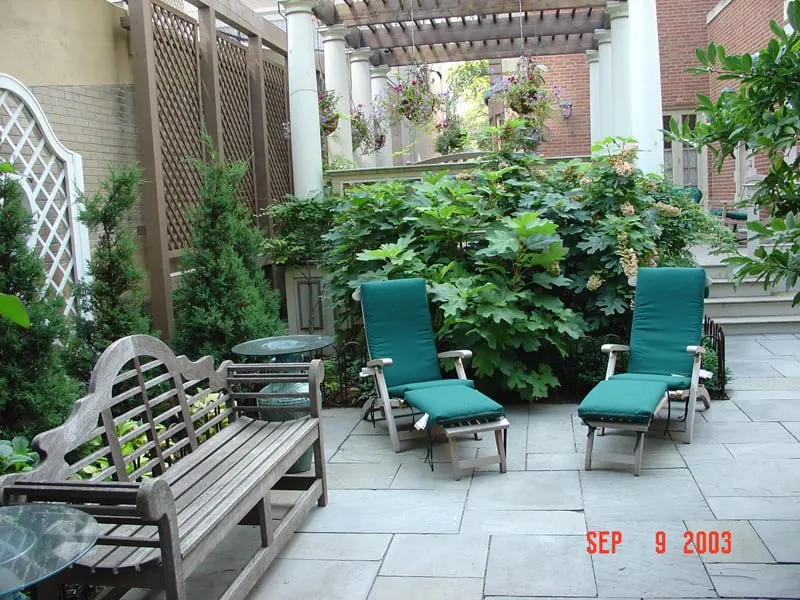 Trusted lawn care service experts serving Chicago, IL - Gary's Finer Landscapes