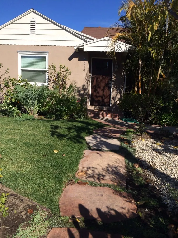Top-rated lawn care service in Los Angeles, CA - Gary's Greenery