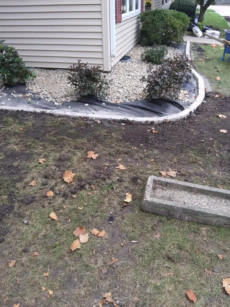 Custom landscape design with custom design in Southern View, IL by Garys lawn an trash removal