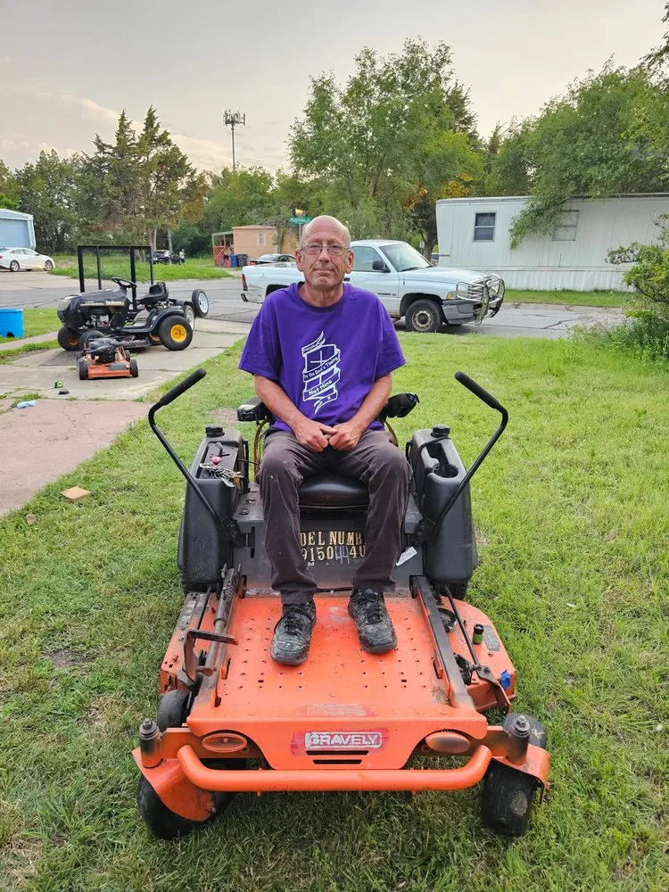 Professional lawn mowing service in Newton, KS by Gary's Lawn Care Newton