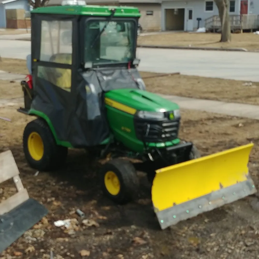 Top-rated landscaping services in Osage, IA - Gary's Lawn Mowing & Snow-Blowing Service