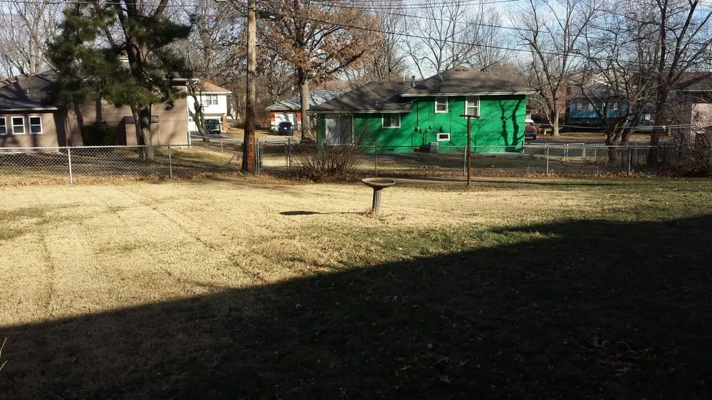 Custom landscaping services for beautiful yards across Kansas City, MO - Gary's Lawn Service, LLC