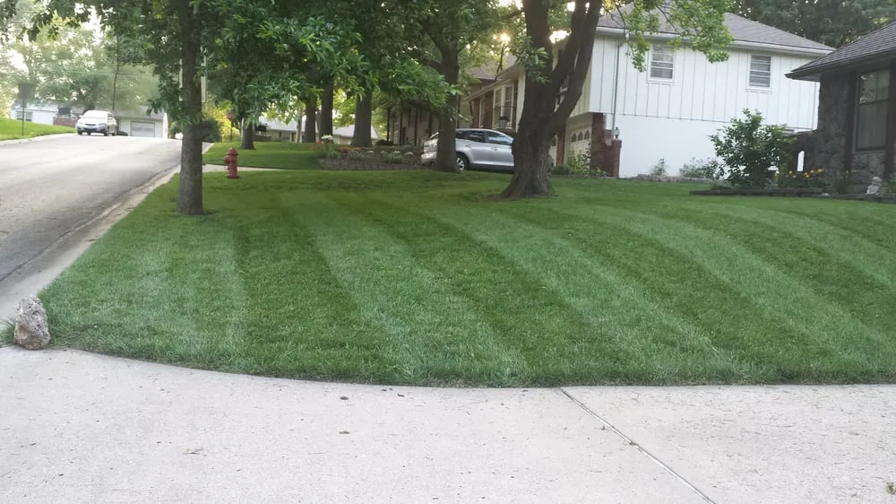 Expert residential landscaping in Kansas City, MO - Gary's Lawn Service, LLC