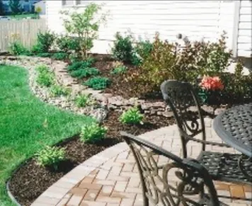 Custom garden landscaping in Vineland, NJ by Gary's Lawn Service