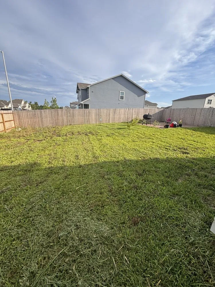 Expert garden landscaping experts serving Seguin, TX - Garza lawn & junk removal
