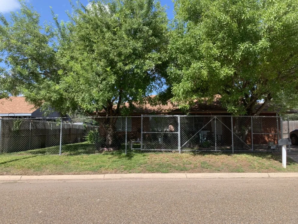 Local residential landscaping in Donna, TX by Garza Lawn Care