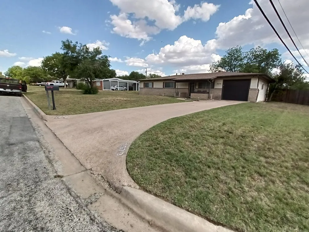 Affordable garden landscaping near you across San Angelo, TX - Garza Lawn Care