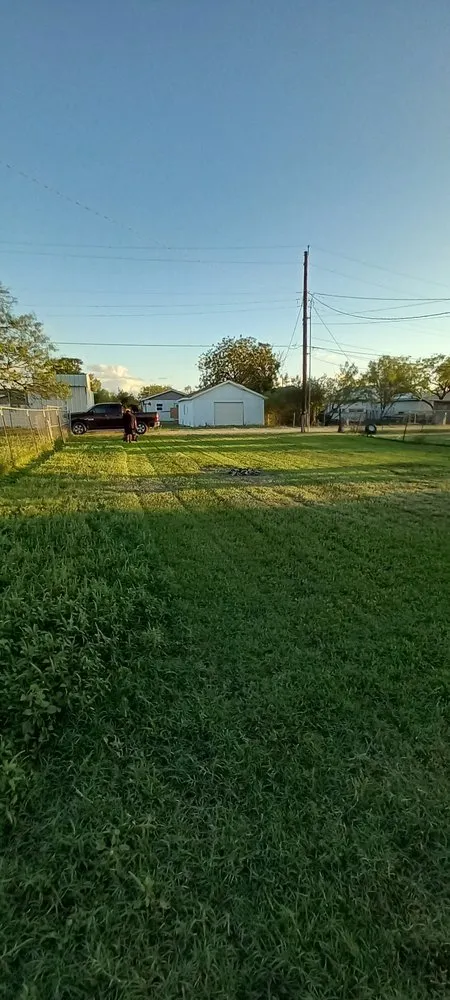 Custom outdoor landscaping in San Angelo, TX - Garza Lawn Care