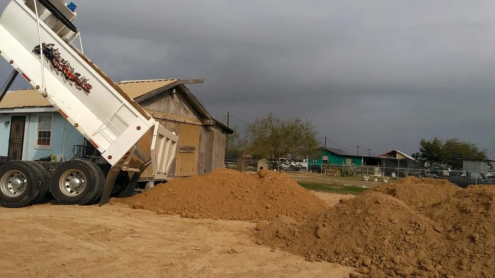 Professional yard maintenance experts serving Weslaco, TX - Garza Trucking