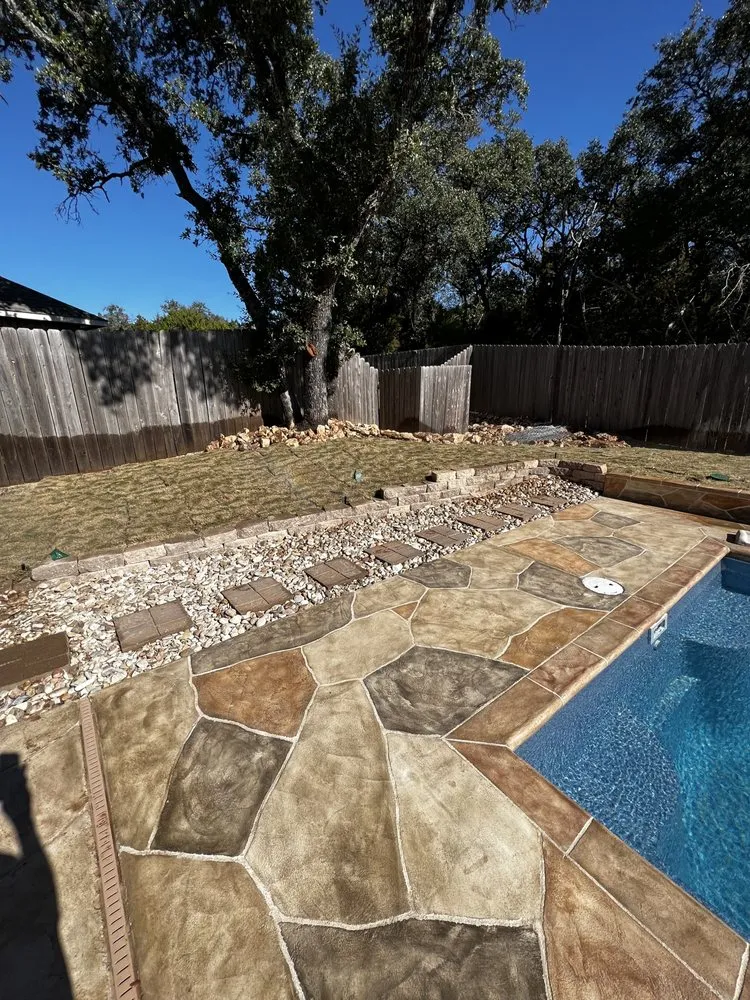 Top-rated lawn care service in Harker Heights, TX by Garza's Landscape