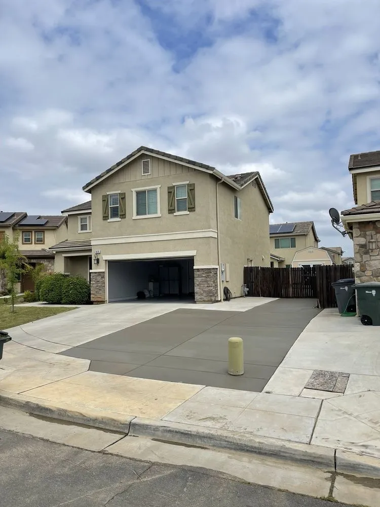 Trusted lawn care service experts serving Fresno, CA - Garzon Landscape & Maintenance