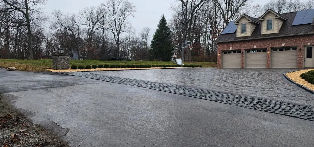 Local yard cleanup service experts serving Middletown, NY - Garzon landscaping