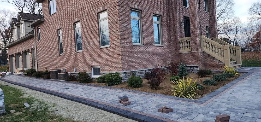 Custom residential landscaping in Middletown, NY - Garzon landscaping