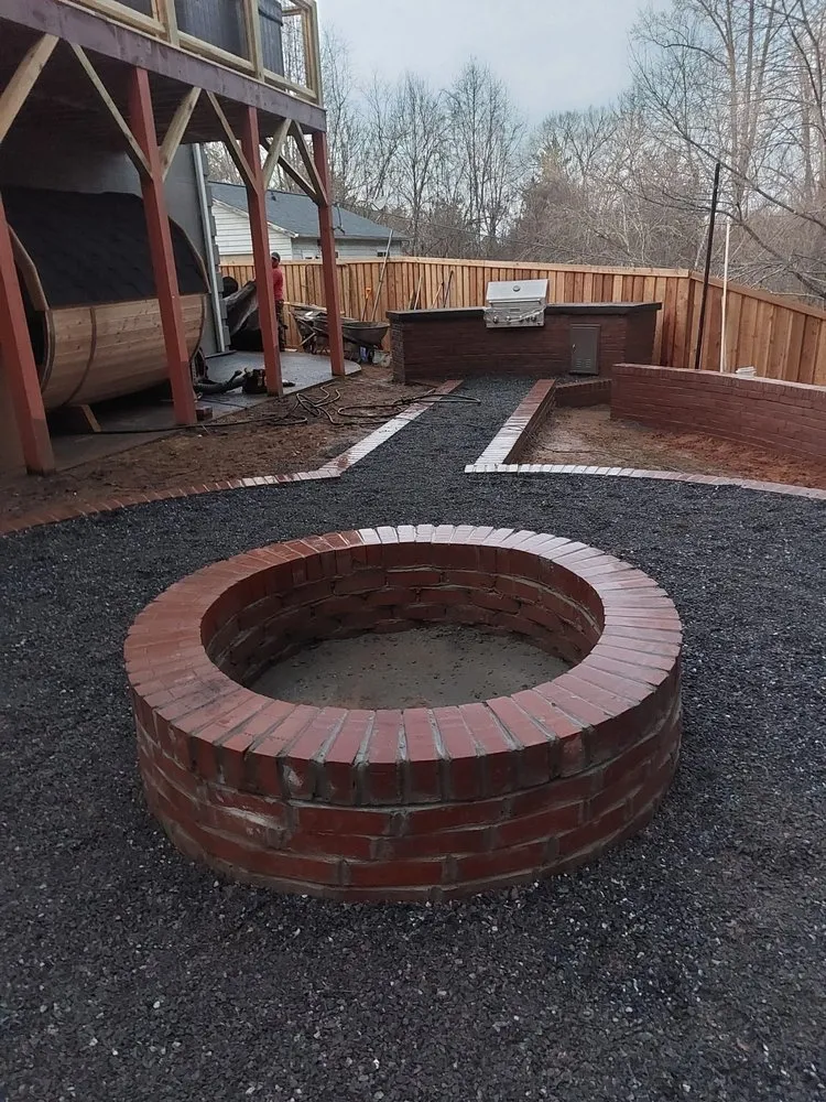 Expert yard cleanup service for beautiful yards across Biltmore Forest, NC - Gaspar Correa Landscaping