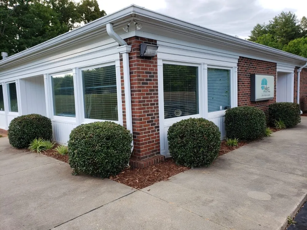 Trusted garden landscaping experts serving Biltmore Forest, NC - Gaspar Correa Landscaping