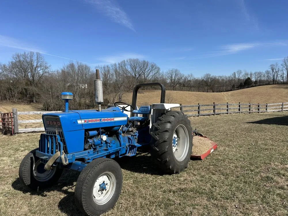 Trusted lawn mowing service with custom design across Bowling Green, KY - Gassaway Bush Hogging