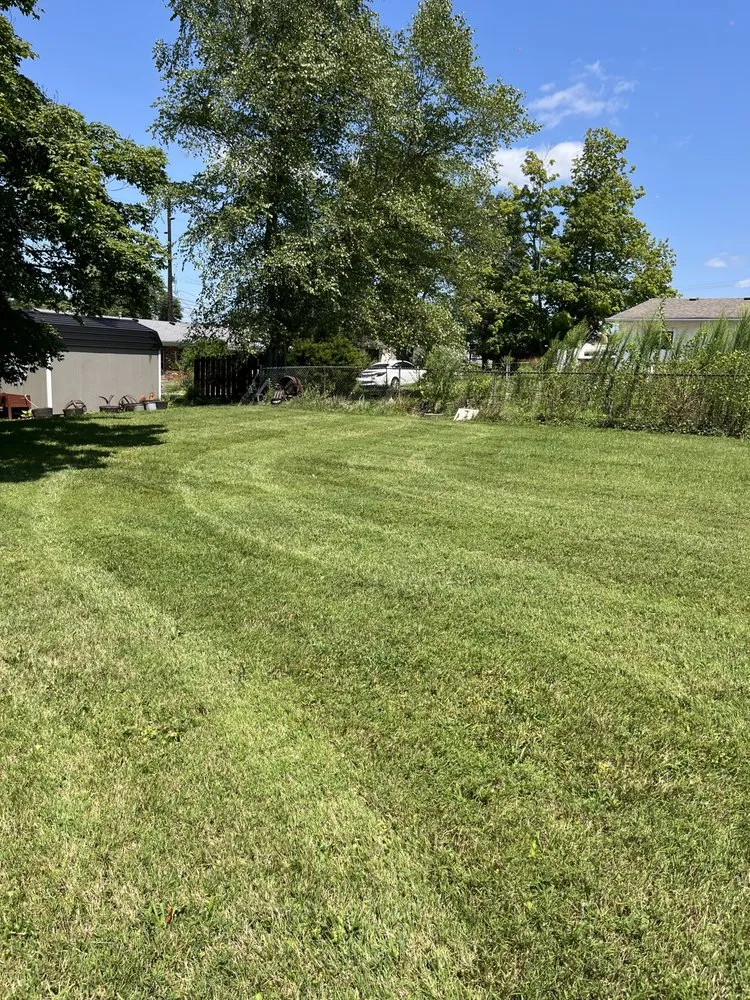 Custom yard cleanup service experts serving Mount Washington, KY - Gates Lawn & Landscaping