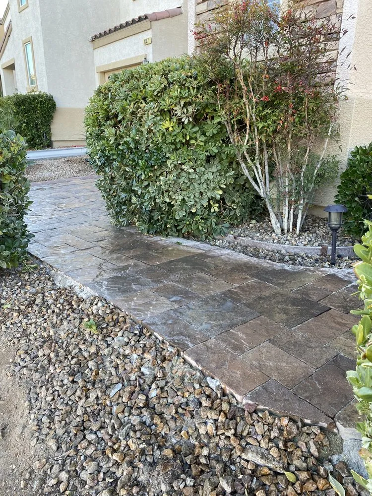 Local yard maintenance for beautiful yards across Las Vegas, NV - Gateway Landscaping