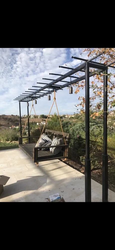 Reliable yard maintenance in Corona, CA - Gatica landscaping