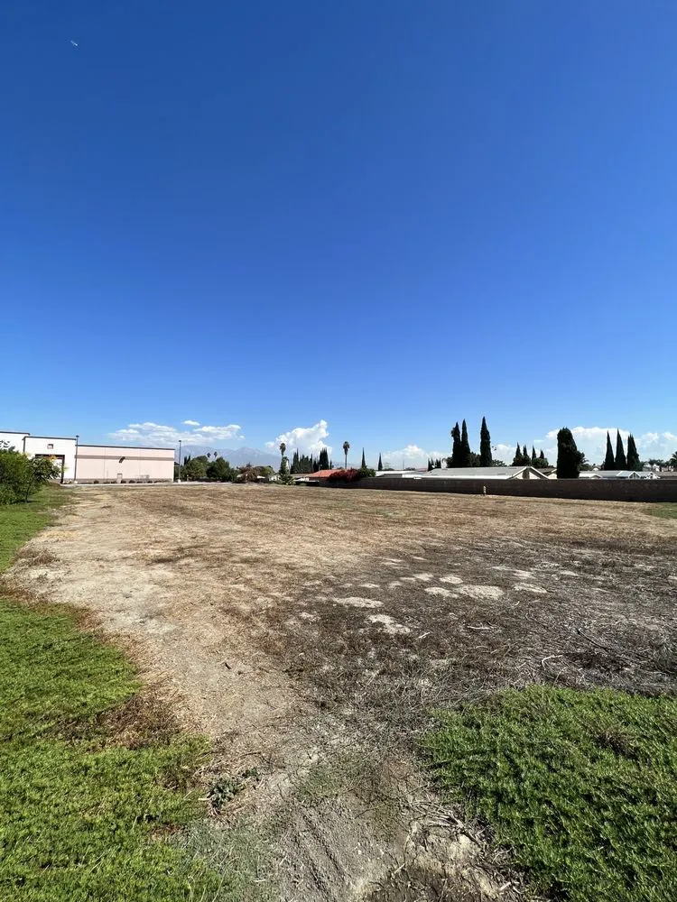 Affordable lawn care service for homes in Corona, CA by Gatica landscaping