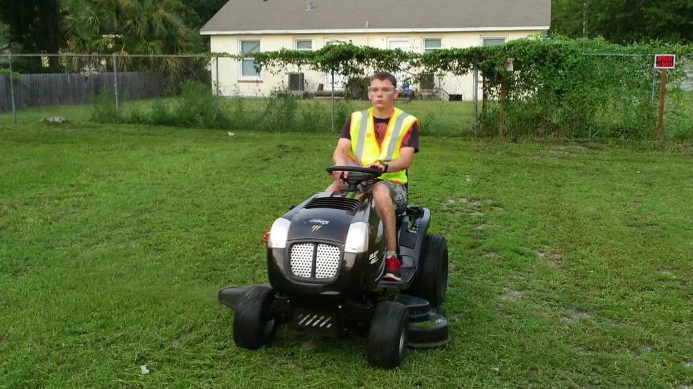 Professional lawn care service in Pensacola, FL by Gator Grass