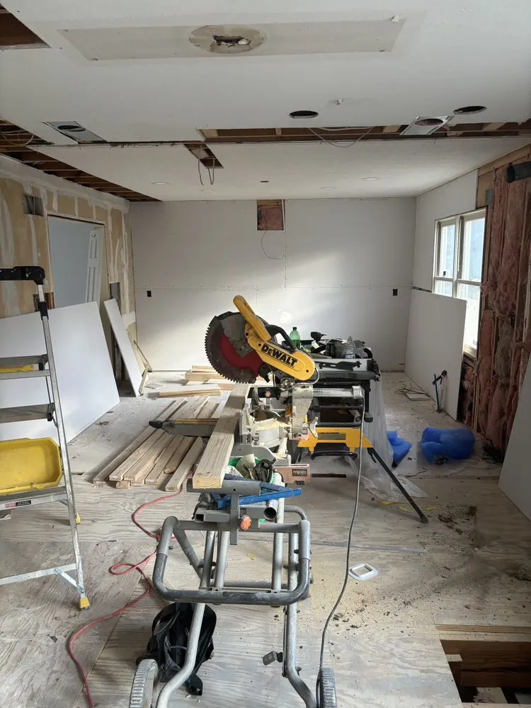 Reliable yard maintenance experts serving Kissimmee, FL - Gator Home Repairs