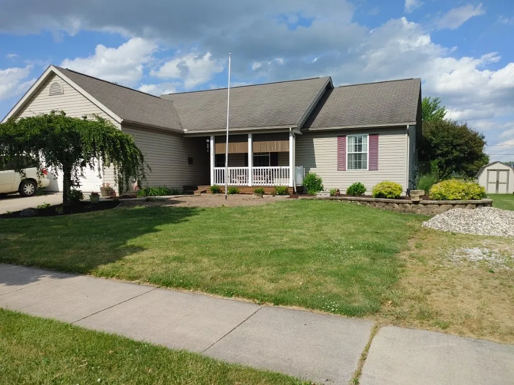 Affordable yard cleanup service experts serving Wauseon, OH - Gator's Grass & Gardens