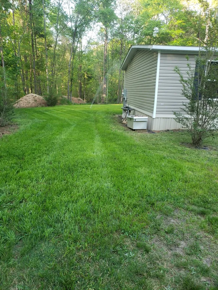 Trusted lawn mowing service for homes in Alto, GA by Gators Grass
