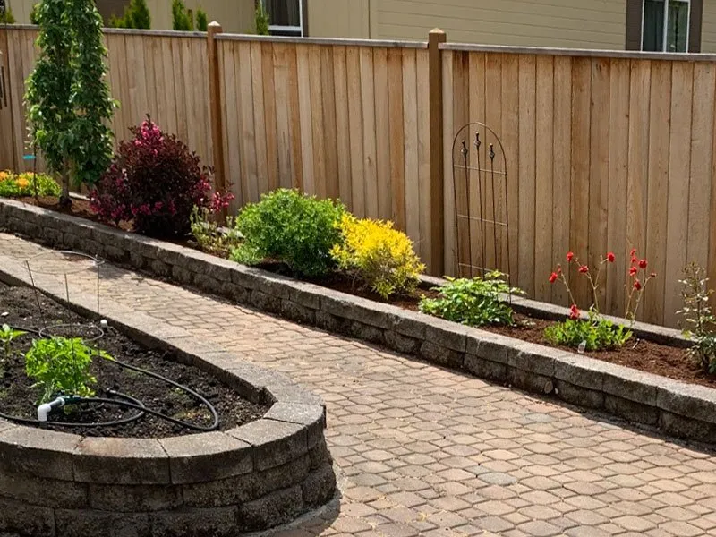 Top-rated yard maintenance experts serving Springfield, OR - Gator's Landscape Maintenance