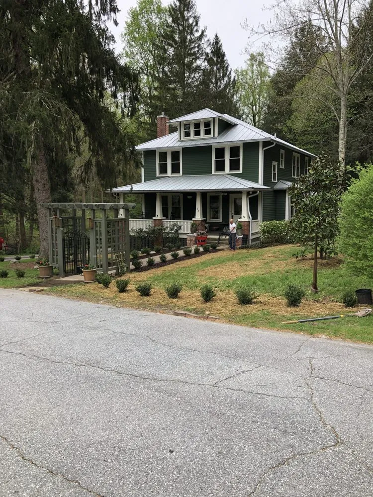 Expert residential landscaping for outdoor upgrades in Baton Rouge, LA by Gator’s Landscaping