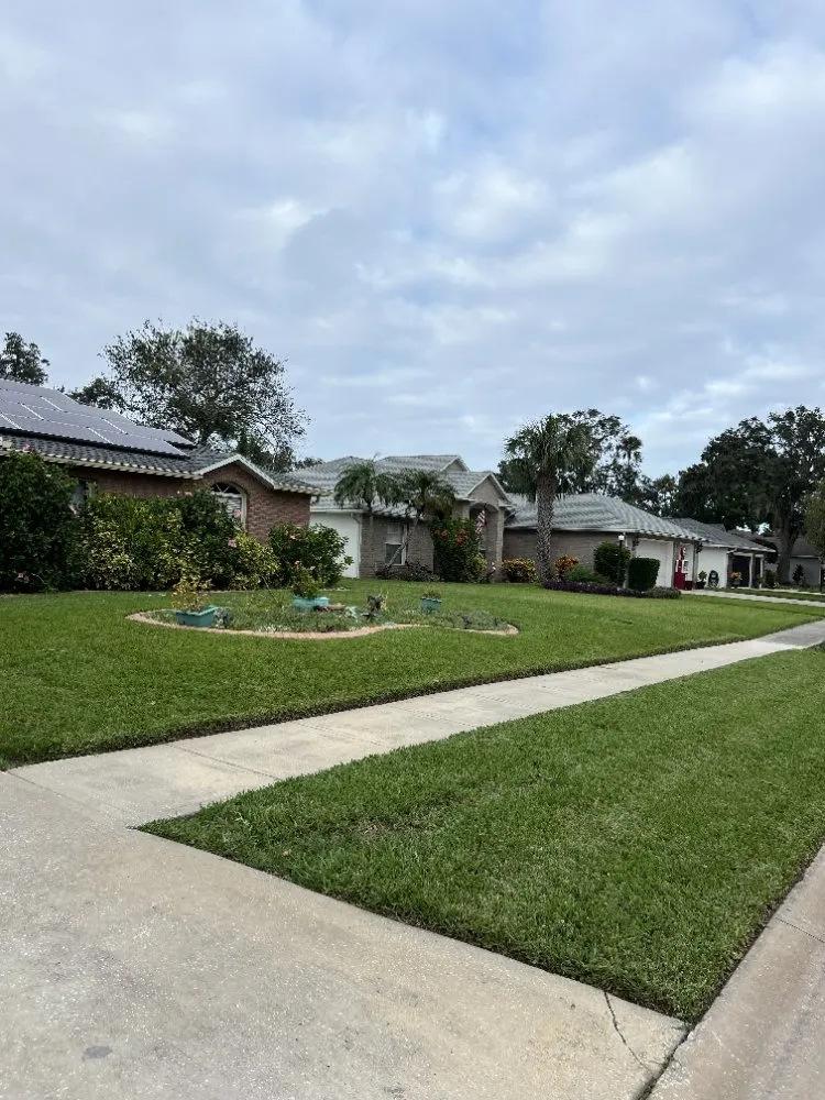 Local lawn care service for residential properties in Port Orange, FL by Gatortail Turf
