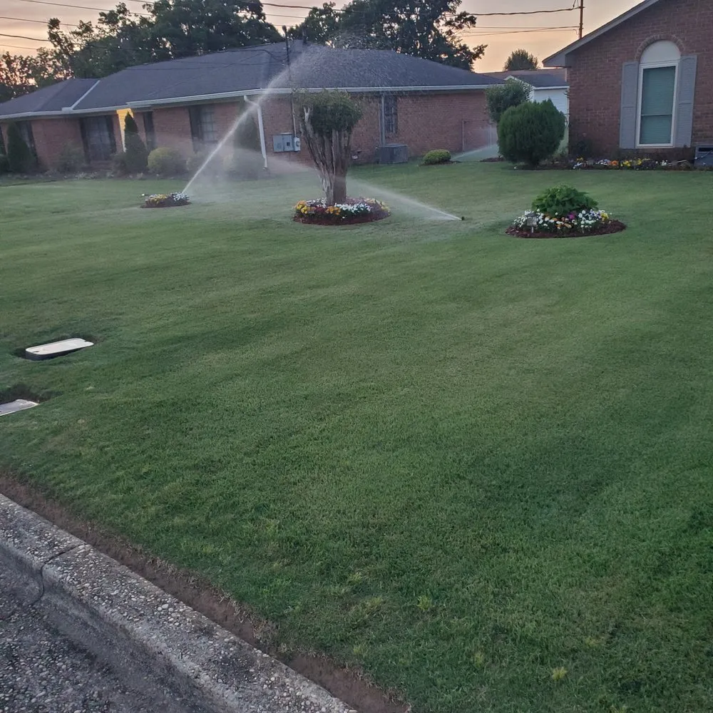 Custom yard maintenance for outdoor upgrades in Tuscaloosa, AL by Gavin Lawn Service