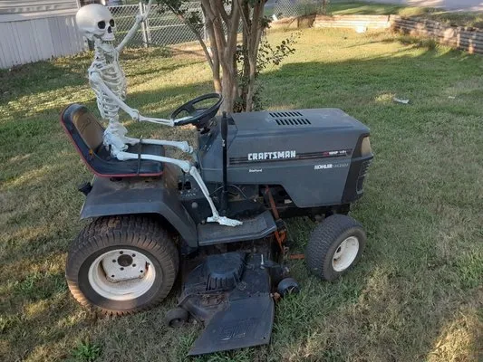Gavin's Car & Small Engine Shop Logo
