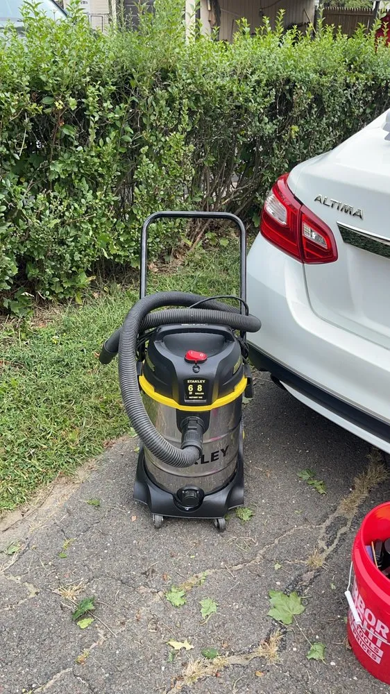 Reliable yard maintenance for year-round maintenance in Bristol, CT by Gavin’s Detailing and Landscaping