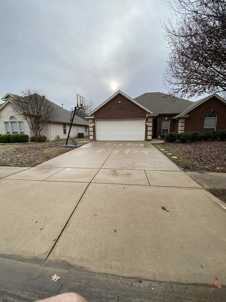 Expert lawn care service in Saginaw, TX - Gavin’s Home Services