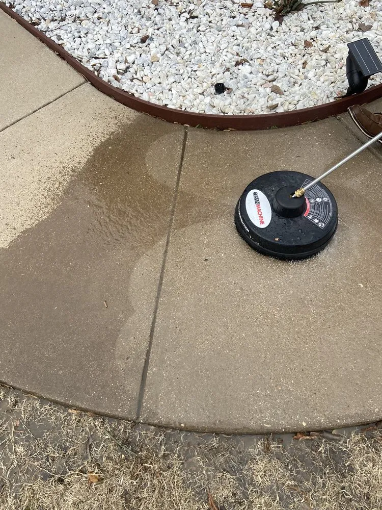 Affordable yard cleanup service in Saginaw, TX by Gavin’s Home Services